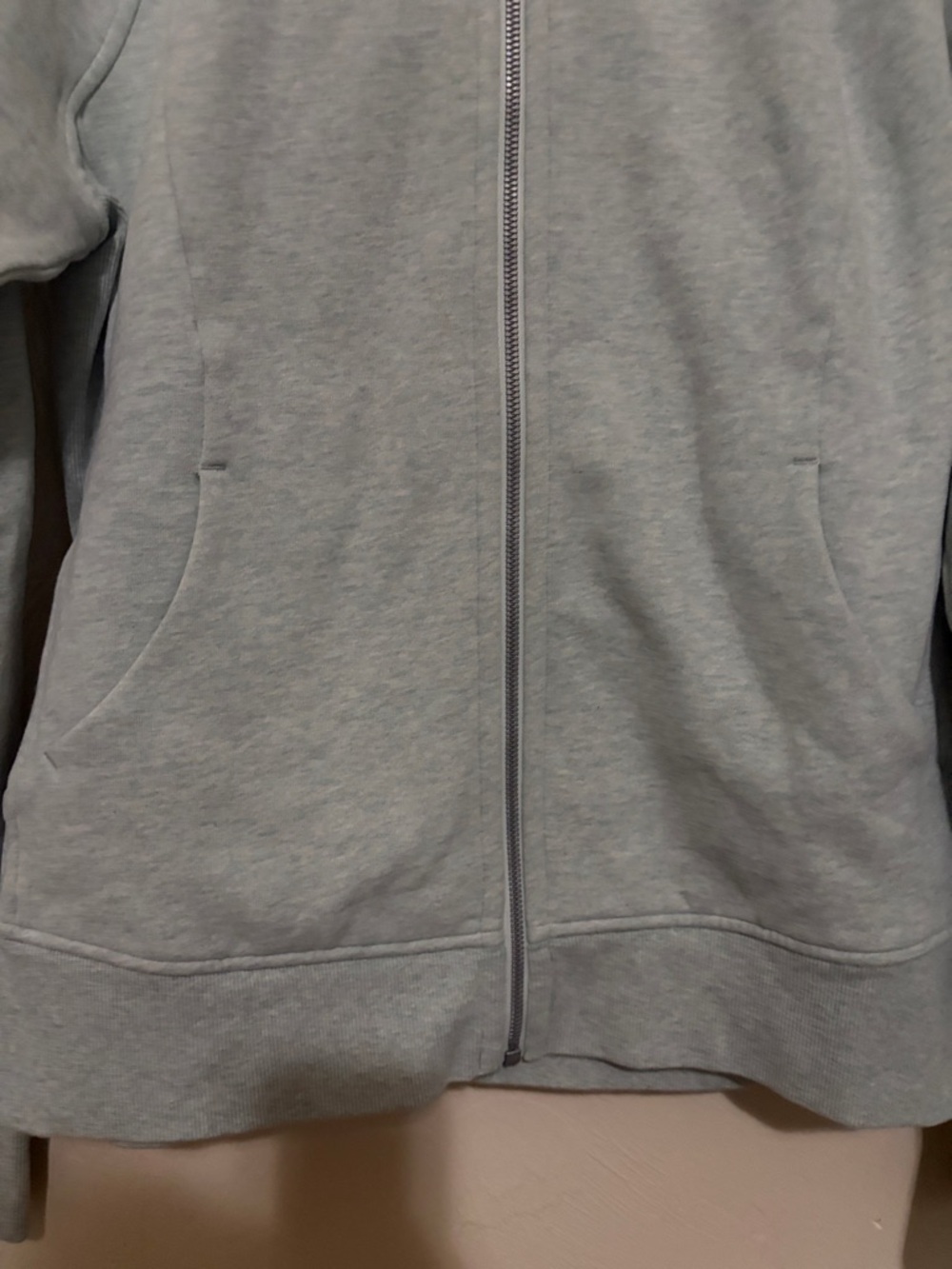 Lululemon Light Mint Green Scuba Full-Zip Hoodie. Worn Once. Excellent Condition - Picture 5 of 11